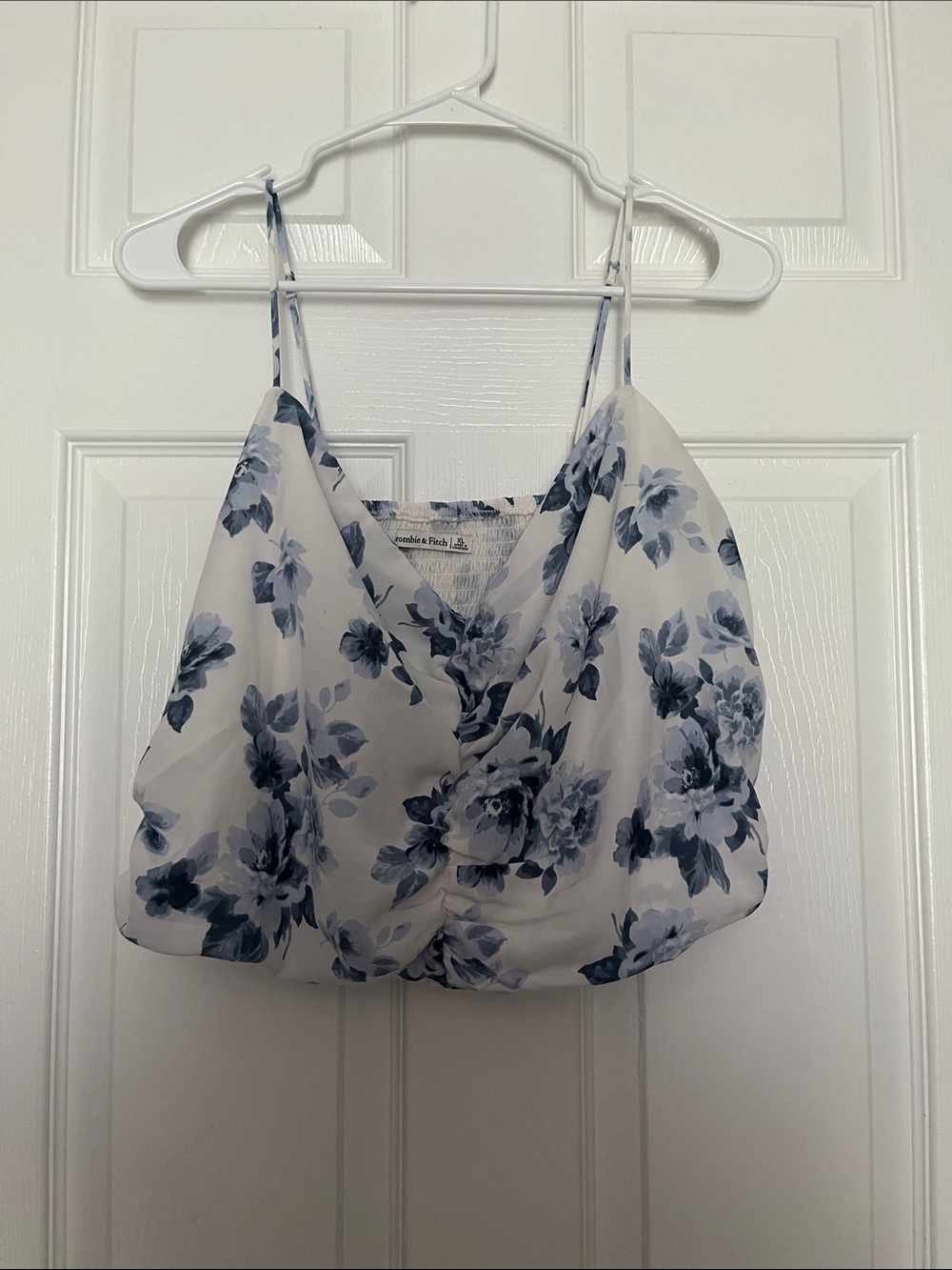 Abercrombie & Fitch White and Blue Top